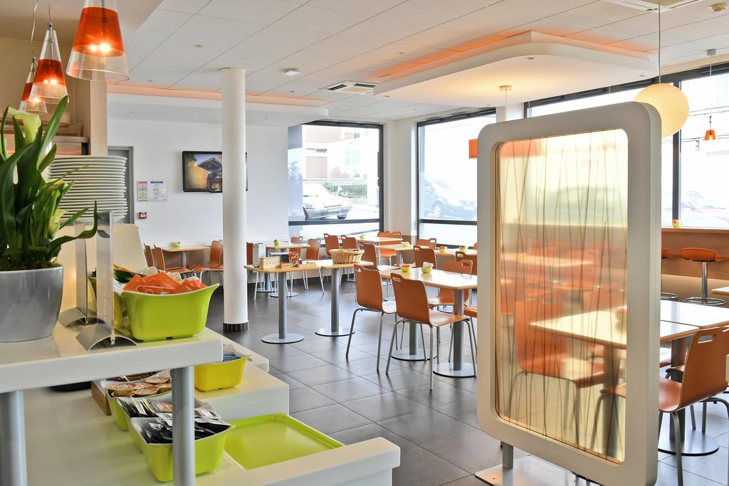 Hotel ibis budget Saint-Quentin Centre Gare Extérieur photo